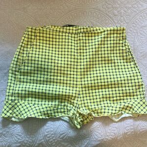 Zara plaid ruffle hot shorts